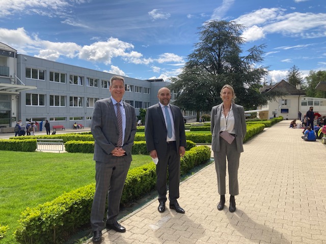 Visite de la conseillère culturelle et de l&rsquo;Ambassadeur de France à Berne au Collège du Léman